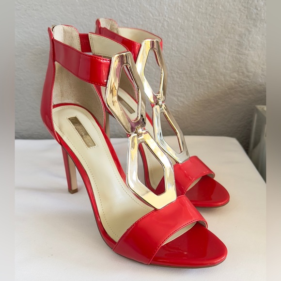 Like New BCBGeneration Red Patent “Cayce” Zip Back Heels - Size 10 - Picture 5 of 13
